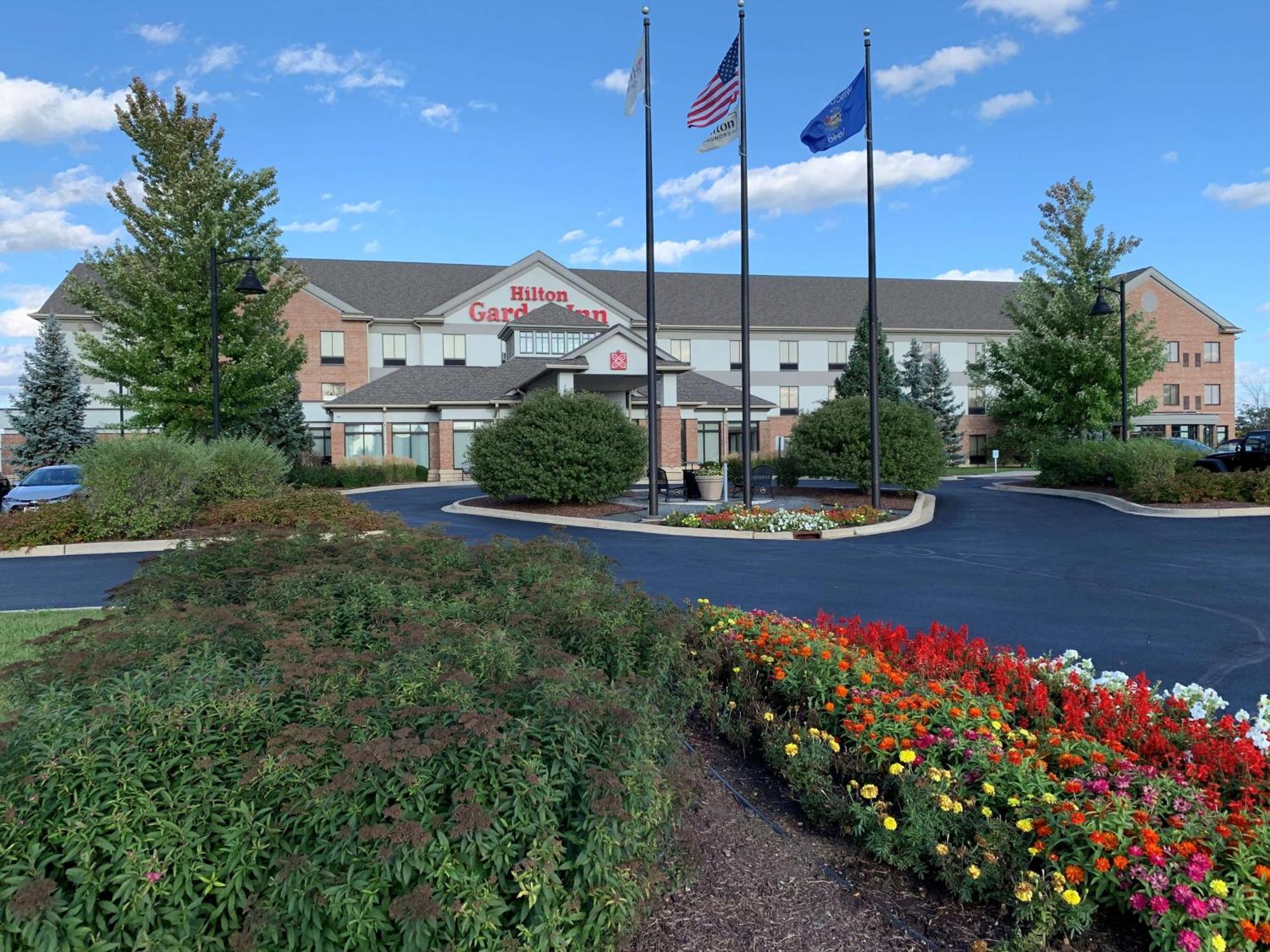 Hilton Garden Inn Oconomowoc Exterior foto